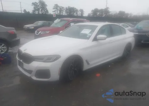 2021 BMW 530I z USA, uszkodzony, nr VIN WBA53BH07MCF21332